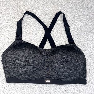 Victoriaβs Secret sports bra VSX